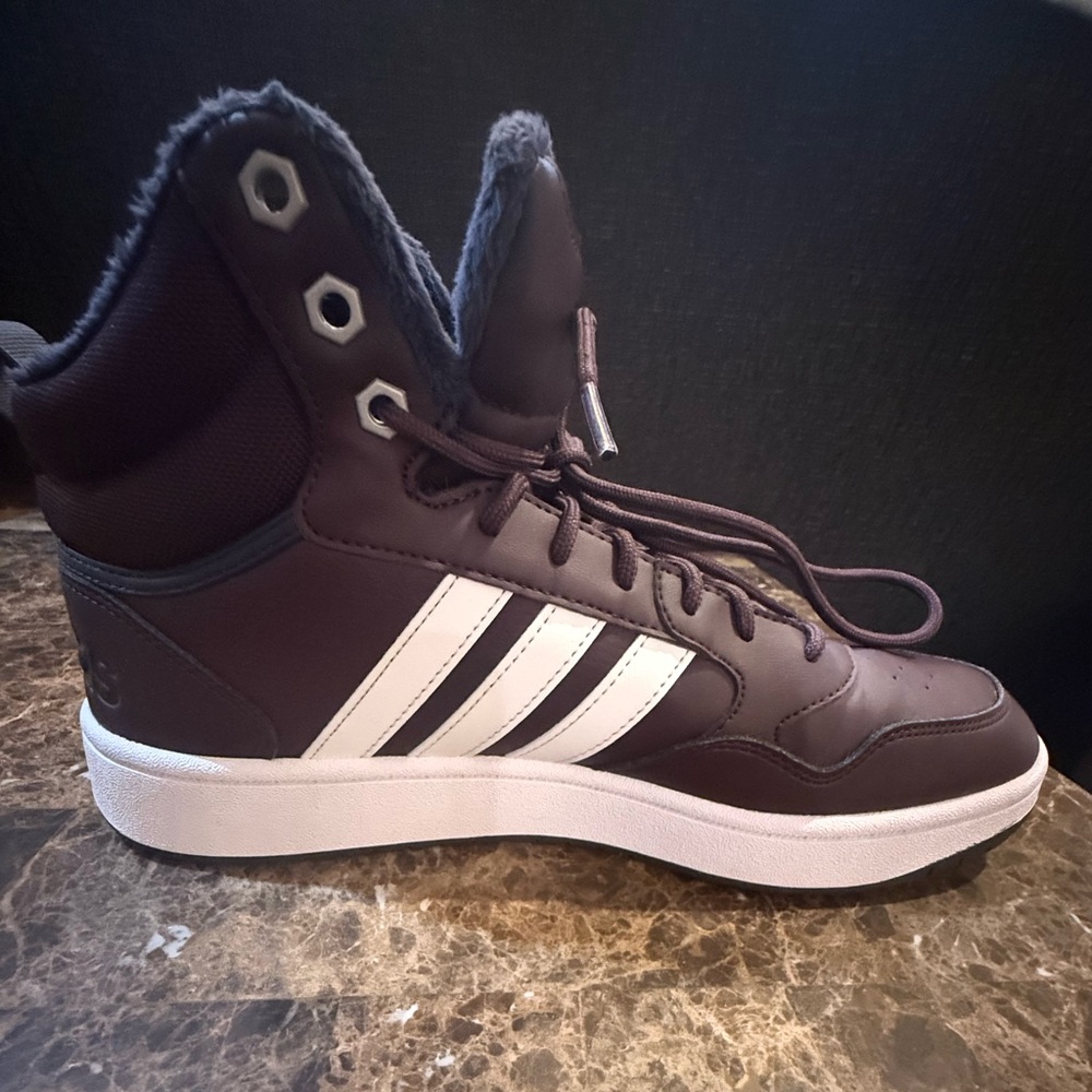 adidas. Womens Hoops 3.0 Mid Trainers Womens. Shadow Maroon. Size 11. - Picture 2 of 12
